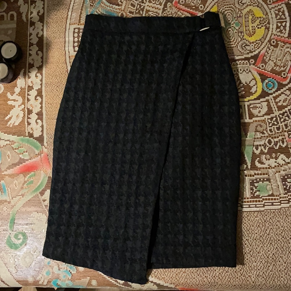 H&M black wrap skirt